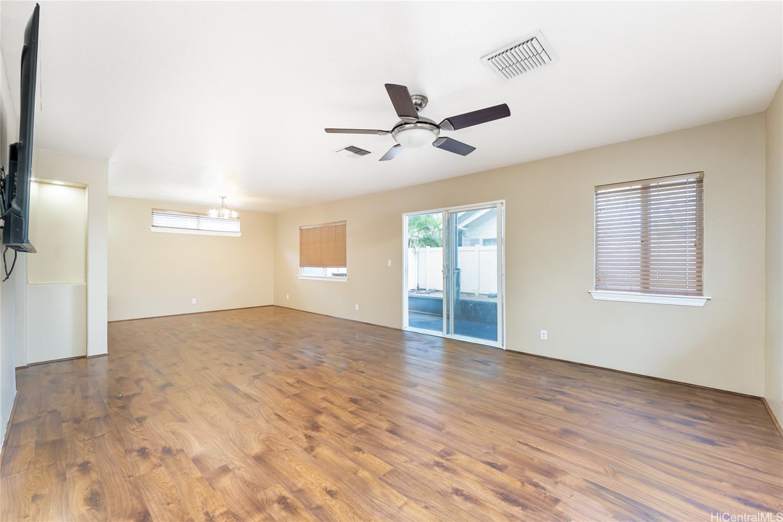 87-311  Owelo Place Maili Sea-nohokai, Leeward home - photo 4 of 24