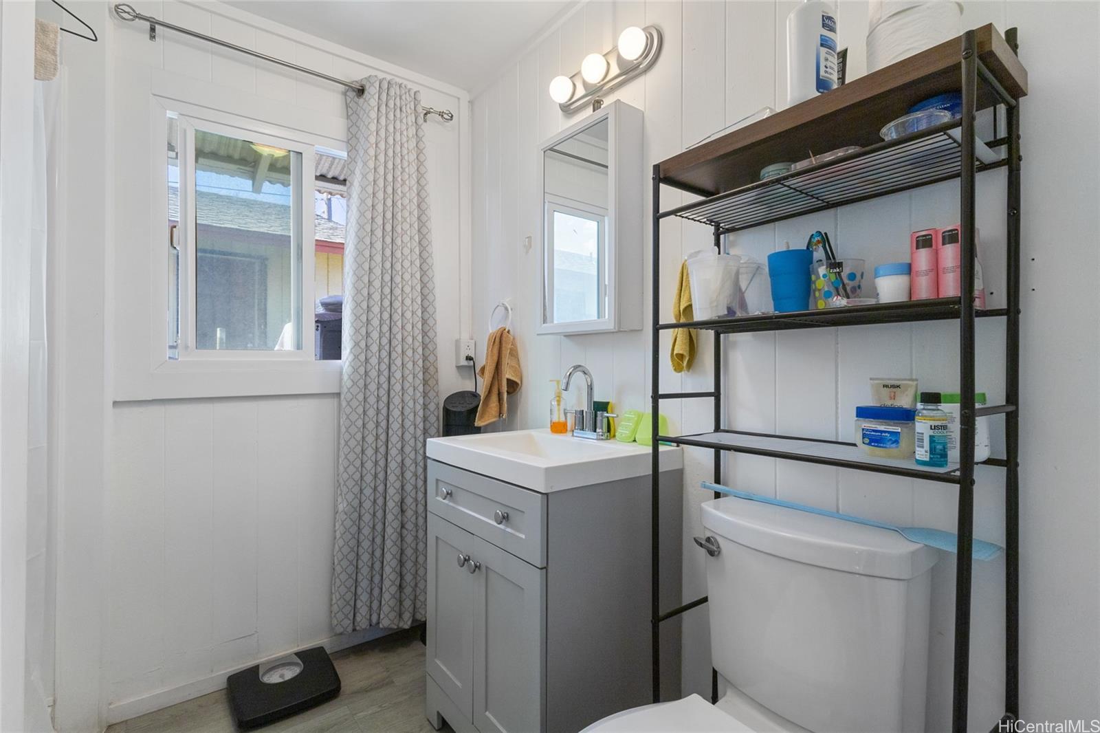 87-340  Farrington Hwy Maili, Leeward home - photo 8 of 23