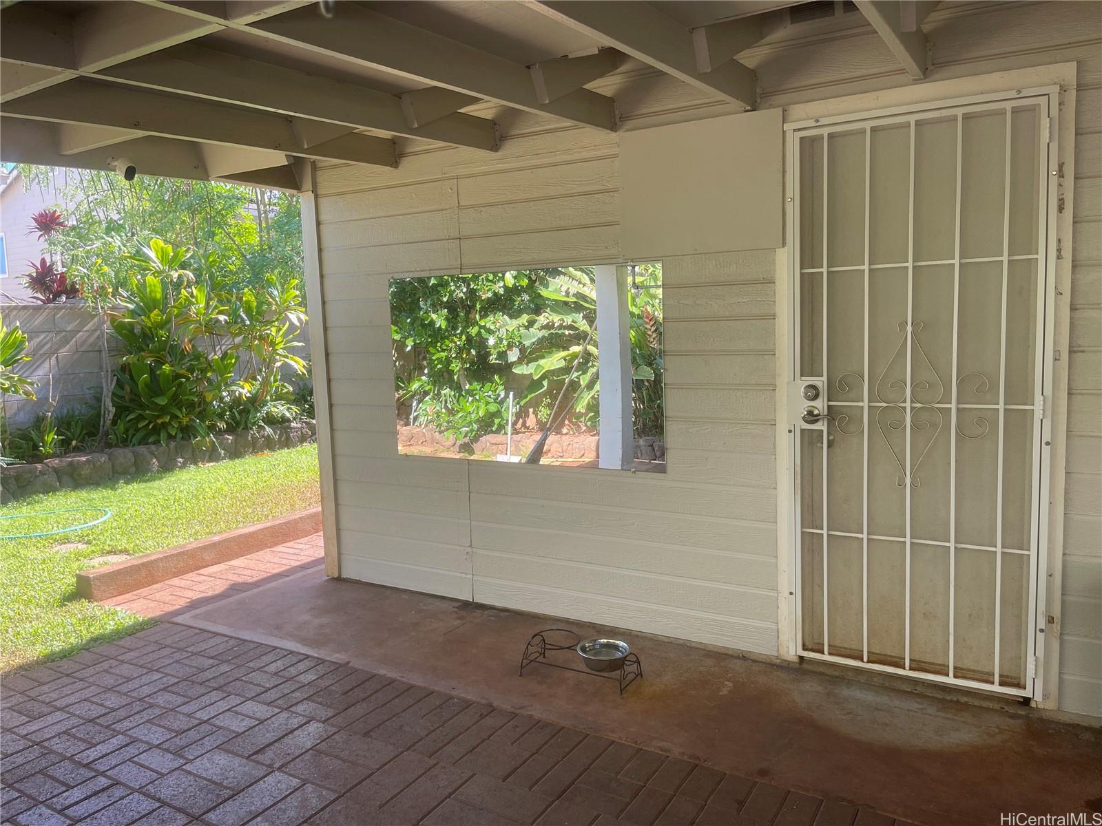 87-344  Kulahanai Street Maili, Leeward home - photo 5 of 17