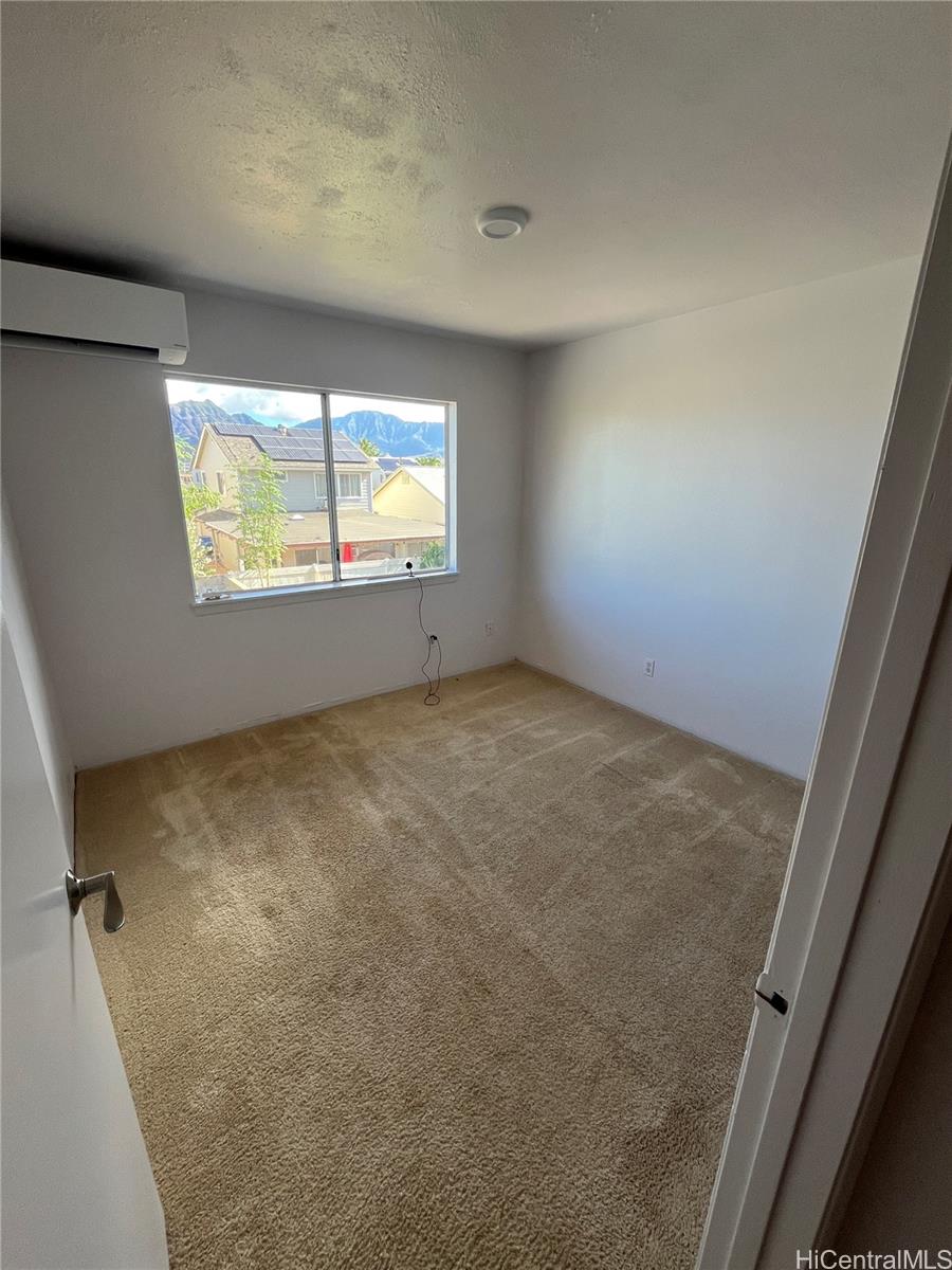 87-344  Kulahanai Street Maili, Leeward home - photo 7 of 17