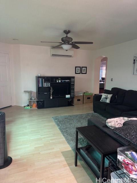 87-405  Kulawae Street Maili, Leeward home - photo 2 of 21