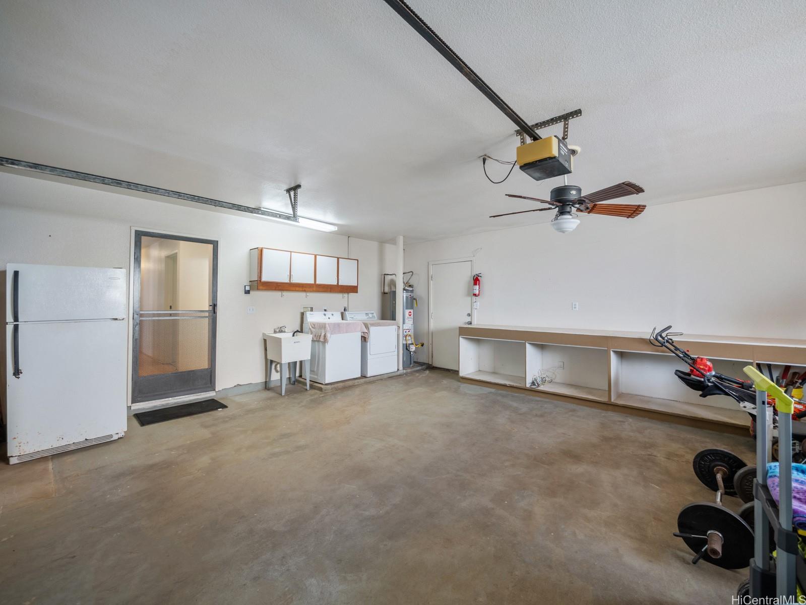 87-415  Waiolu Place Maili, Leeward home - photo 16 of 20