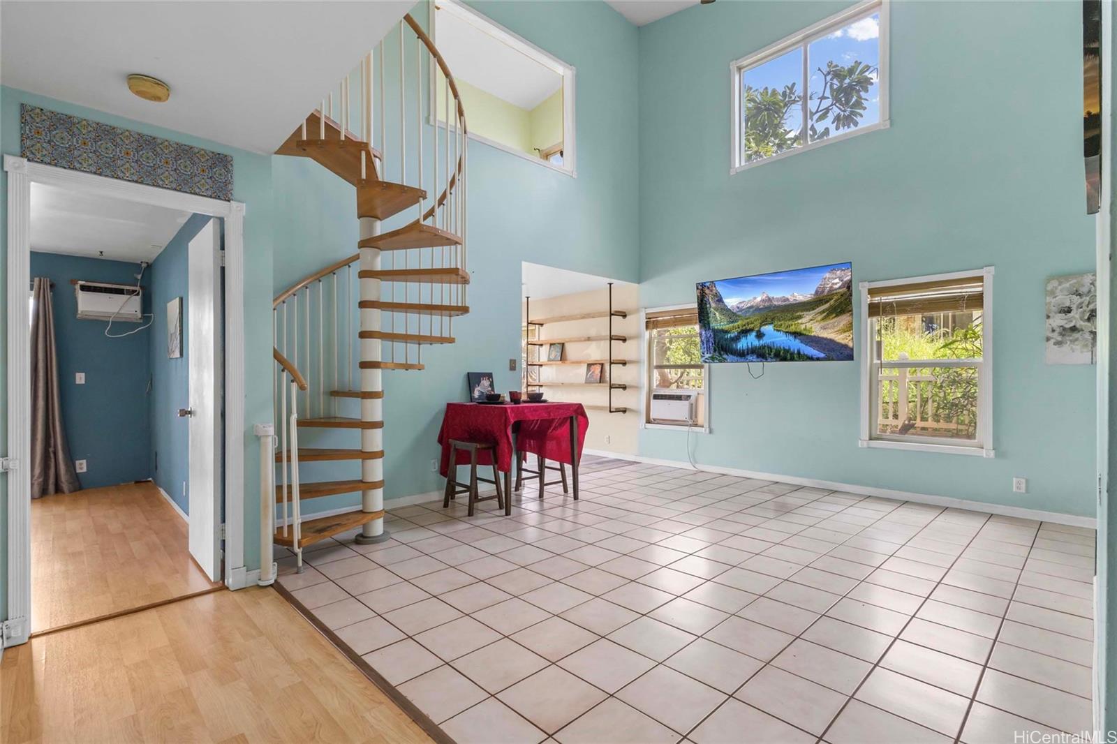 87-446  Kulahanai Street Maili, Leeward home - photo 2 of 15