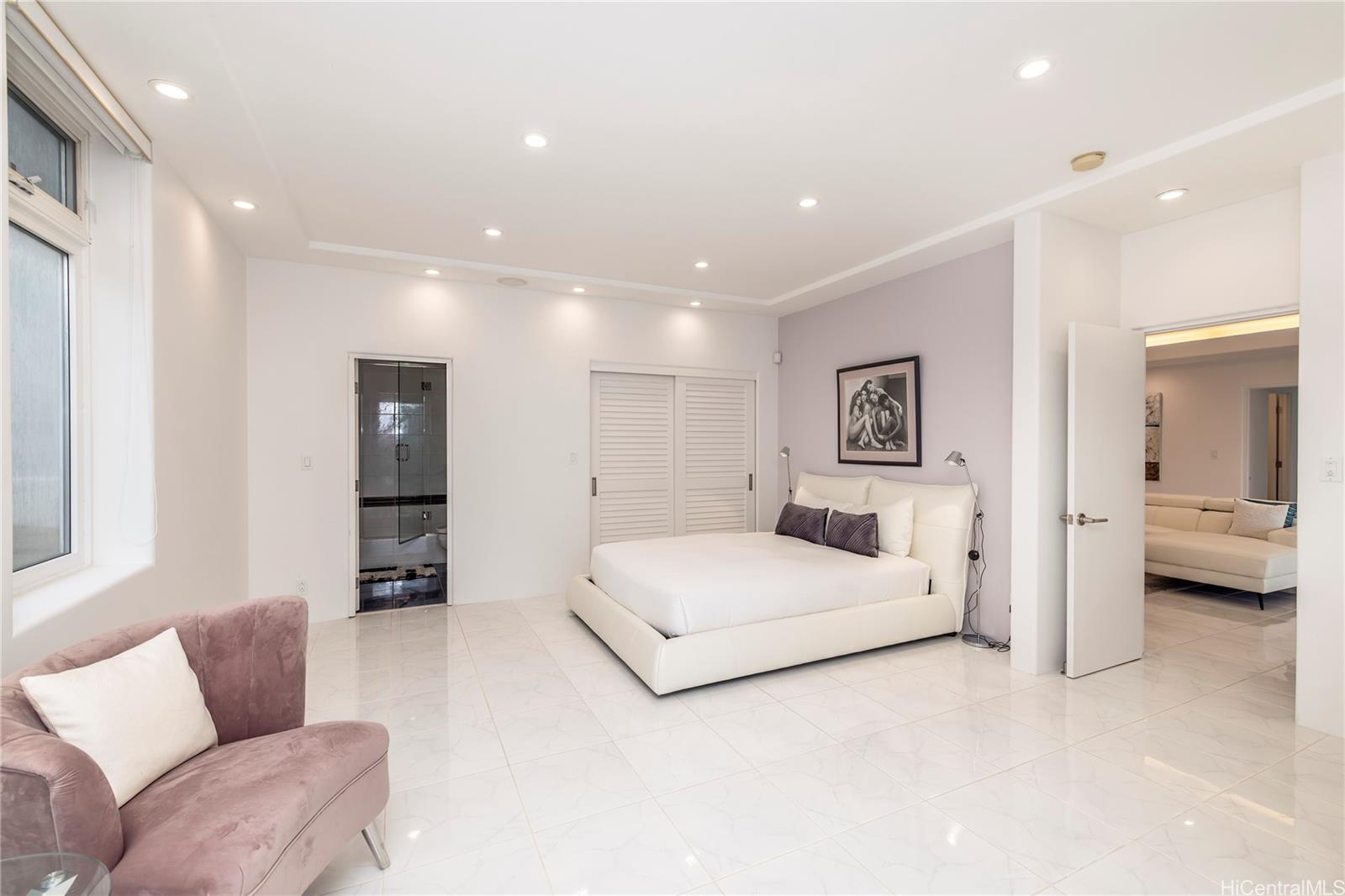 875  Ikena Circle Hawaii Loa Ridge, Diamond Head home - photo 15 of 22