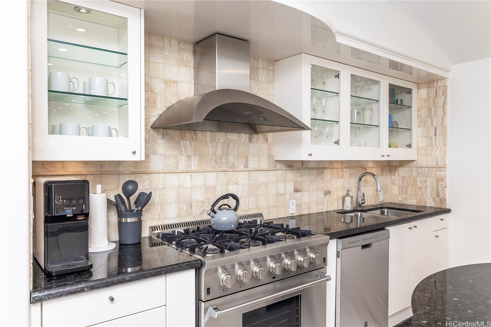 875  Ikena Circle Hawaii Loa Ridge, Diamond Head home - photo 6 of 22