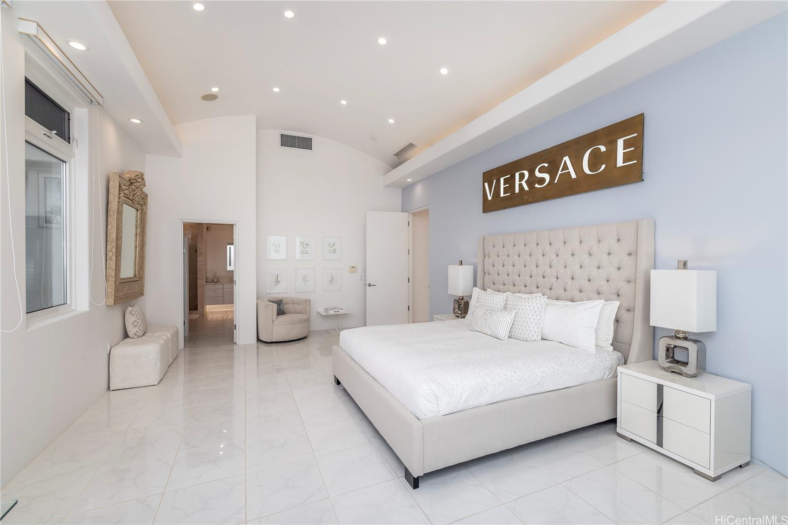 875  Ikena Circle Hawaii Loa Ridge, Diamond Head home - photo 8 of 22