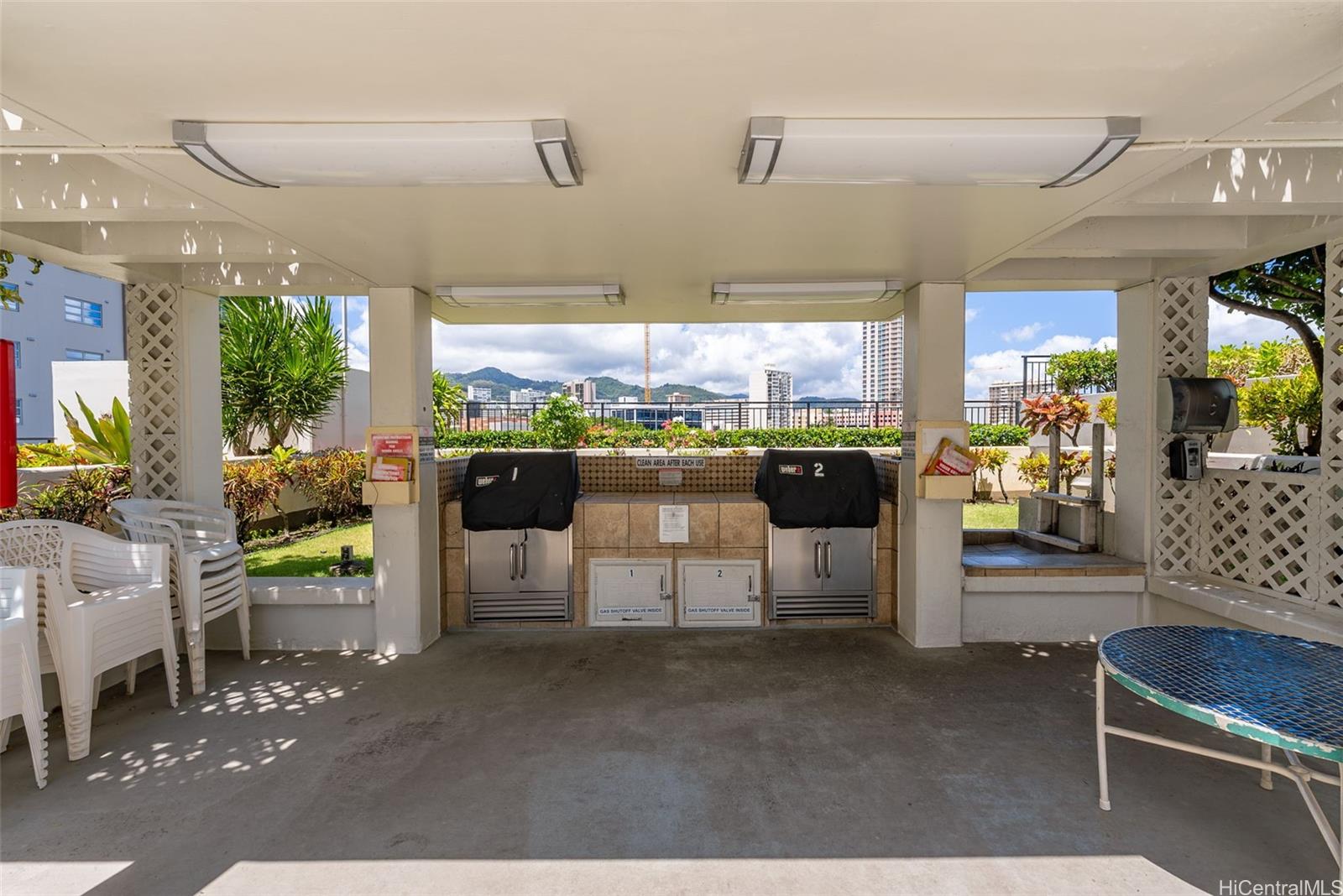 Royal Capitol Plaza condo # 1409, Honolulu, Hawaii - photo 21 of 23