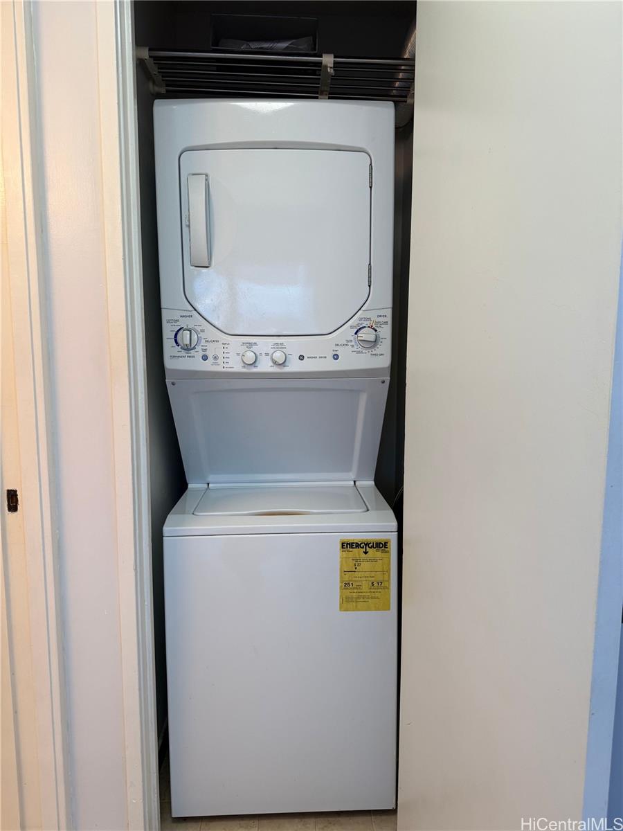 876 Curtis Street Honolulu - Rental - photo 16 of 25