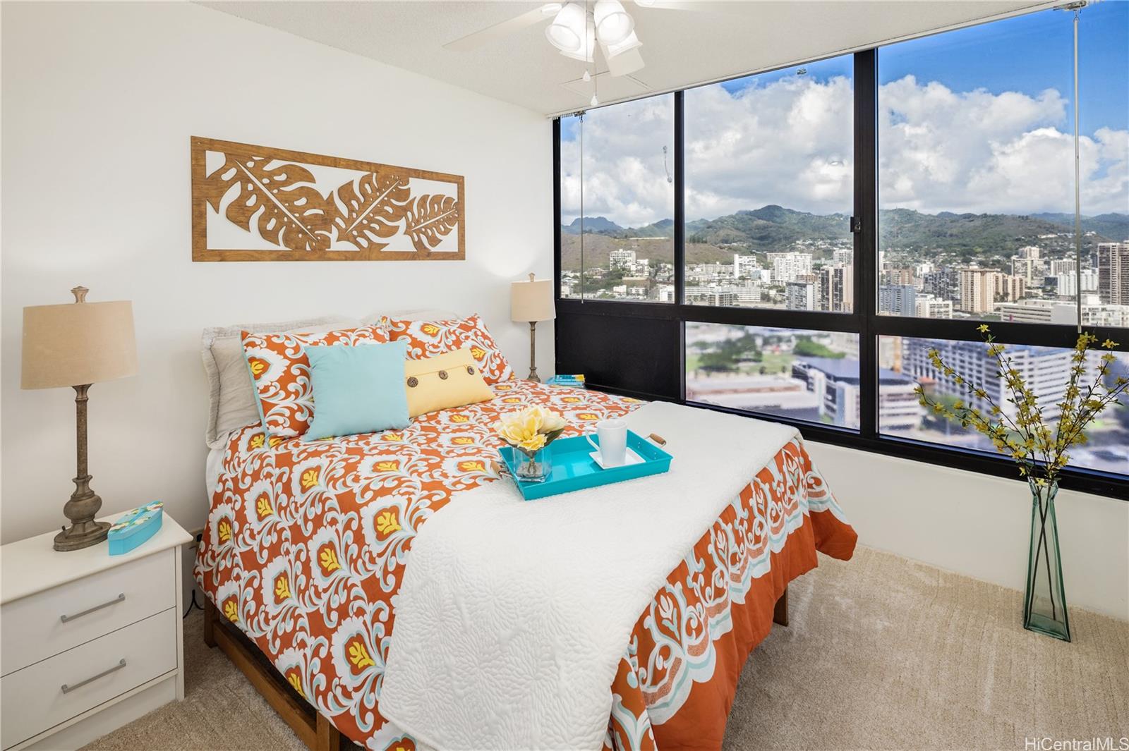 Royal Capitol Plaza condo # 3203, Honolulu, Hawaii - photo 14 of 25