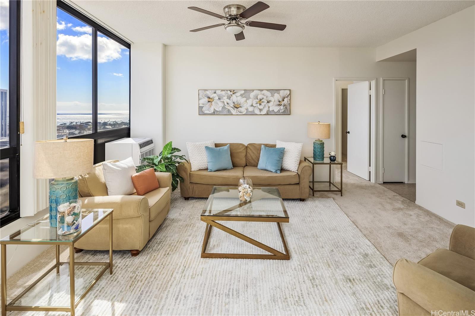 Royal Capitol Plaza condo # 3203, Honolulu, Hawaii - photo 17 of 25