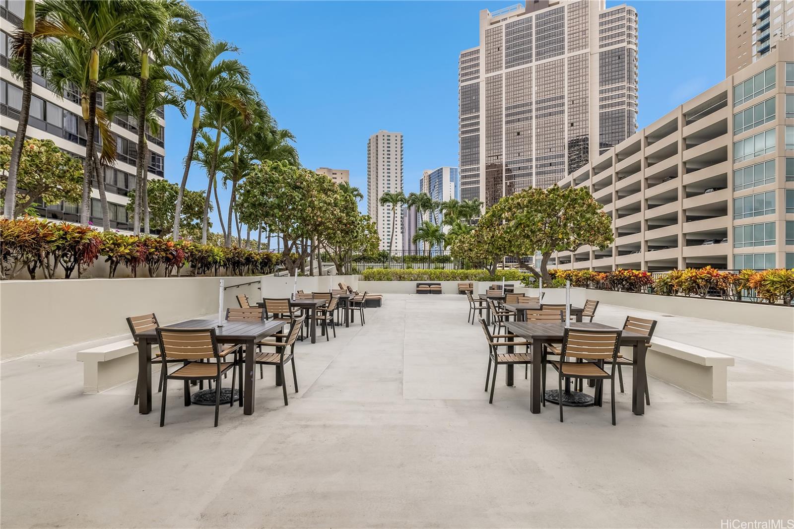 Royal Capitol Plaza condo # 3203, Honolulu, Hawaii - photo 22 of 25