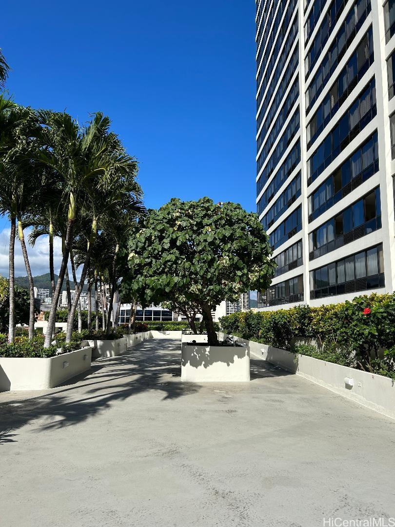 Royal Capitol Plaza condo # 3302, Honolulu, Hawaii - photo 13 of 16
