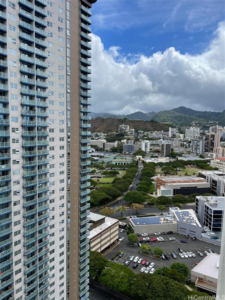 Royal Capitol Plaza condo # 3308, Honolulu, Hawaii - photo 17 of 25