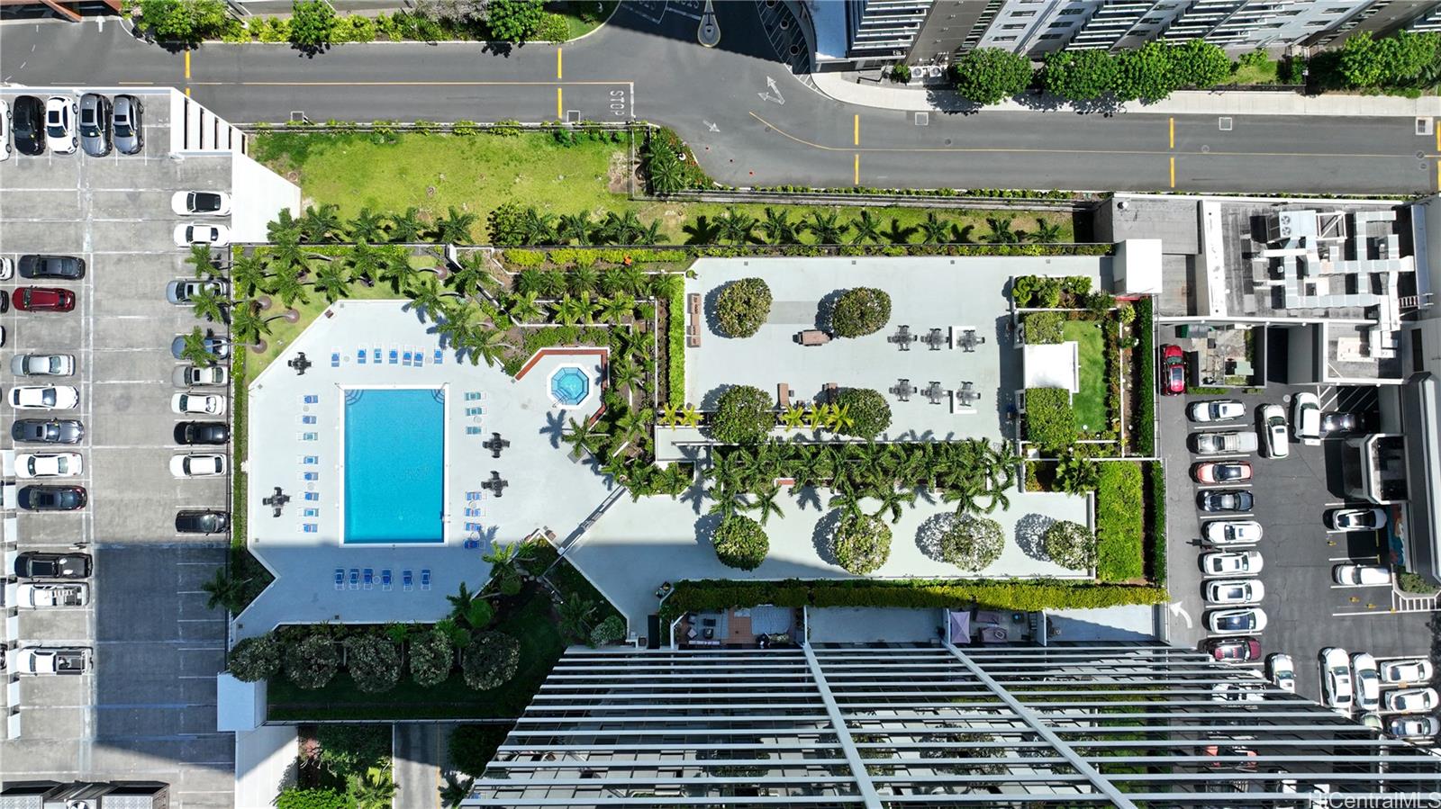 Royal Capitol Plaza condo # 4002, Honolulu, Hawaii - photo 17 of 25