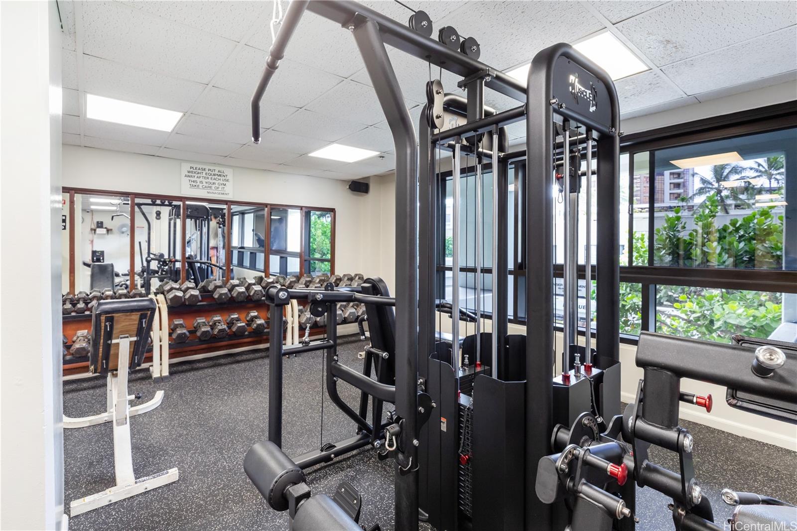 Royal Capitol Plaza condo # 603, Honolulu, Hawaii - photo 23 of 25