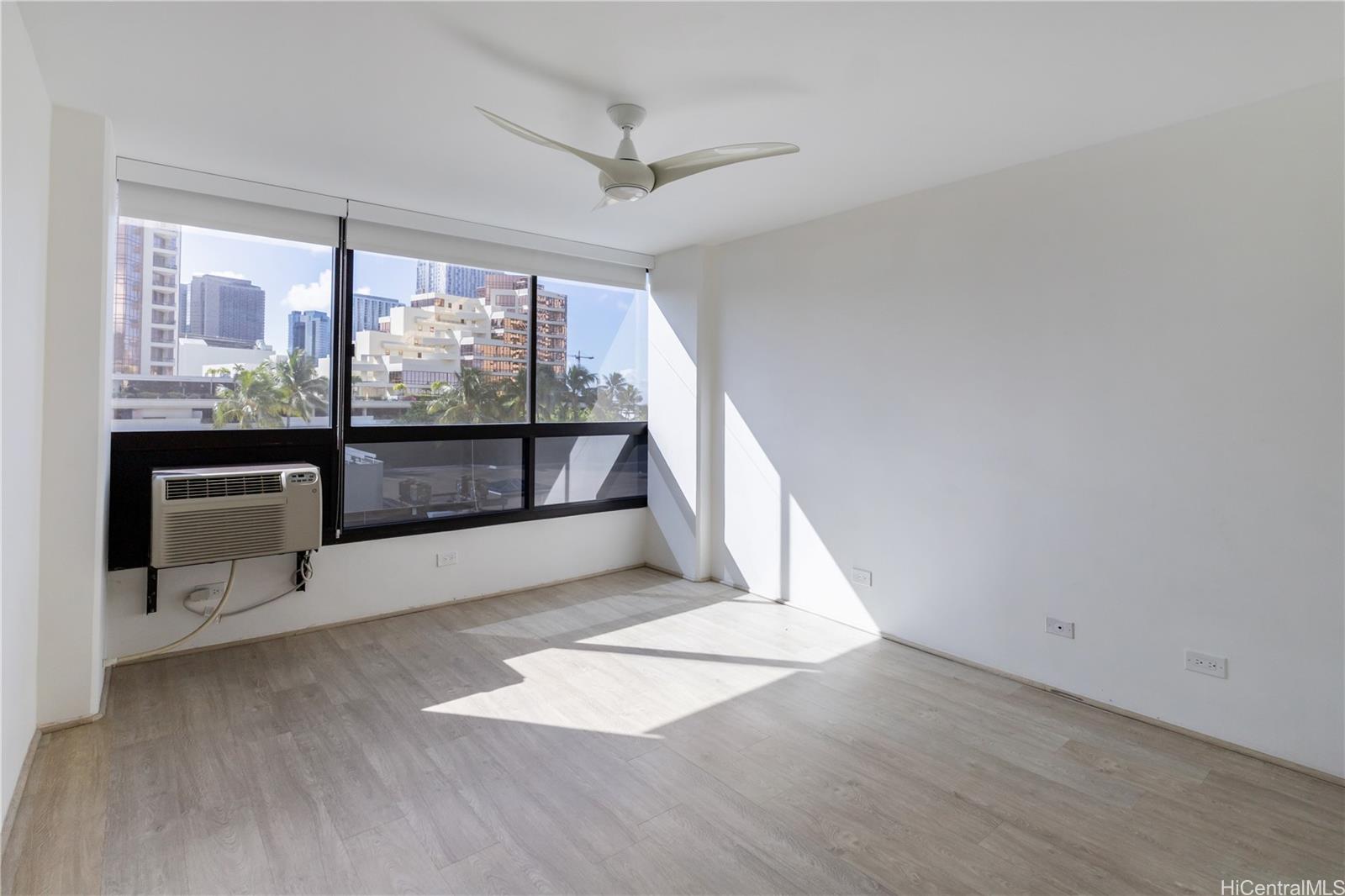 Royal Capitol Plaza condo # 603, Honolulu, Hawaii - photo 10 of 25