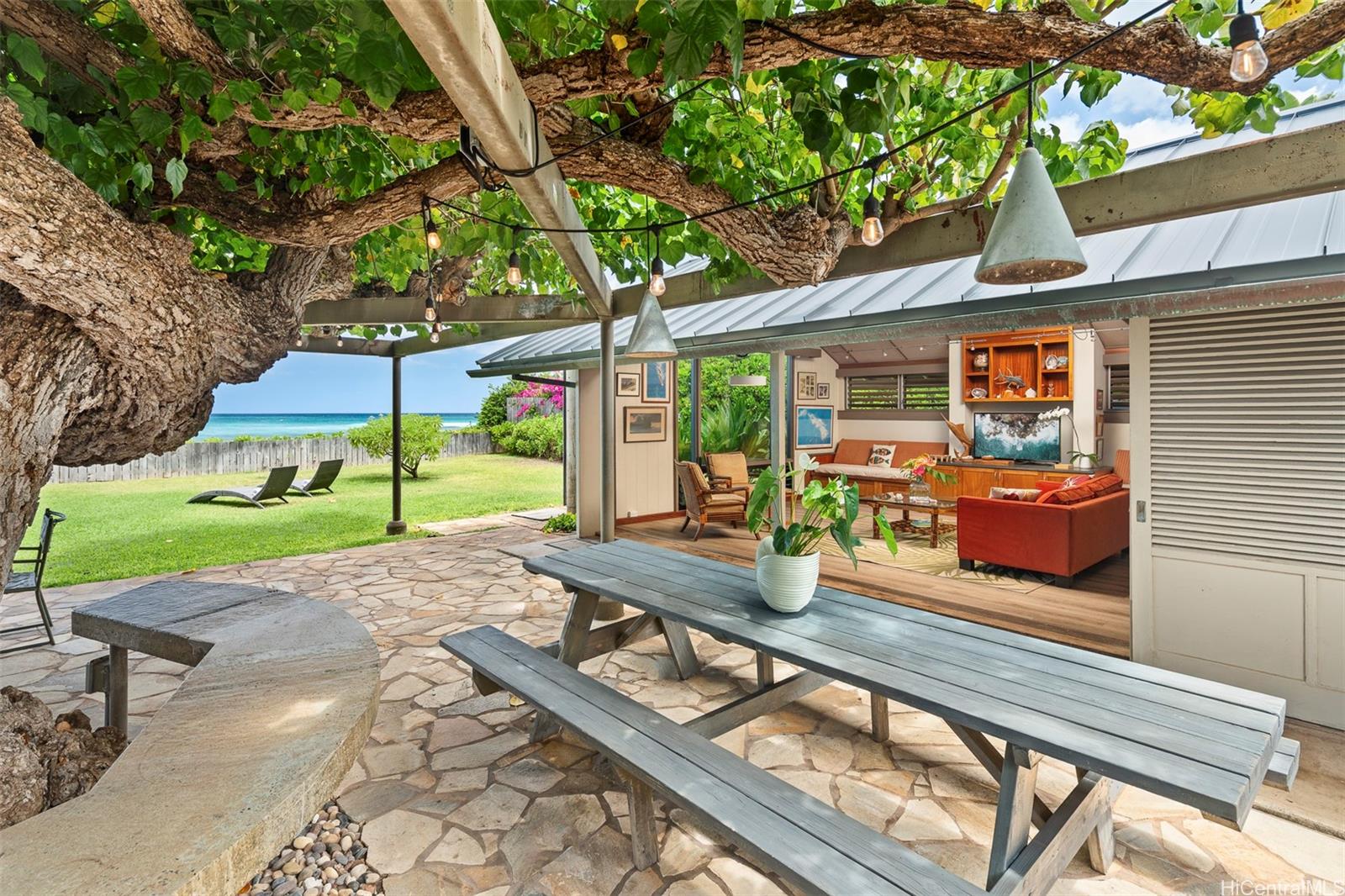 87-835  Farrington Hwy Maili,  home - photo 1 of 25