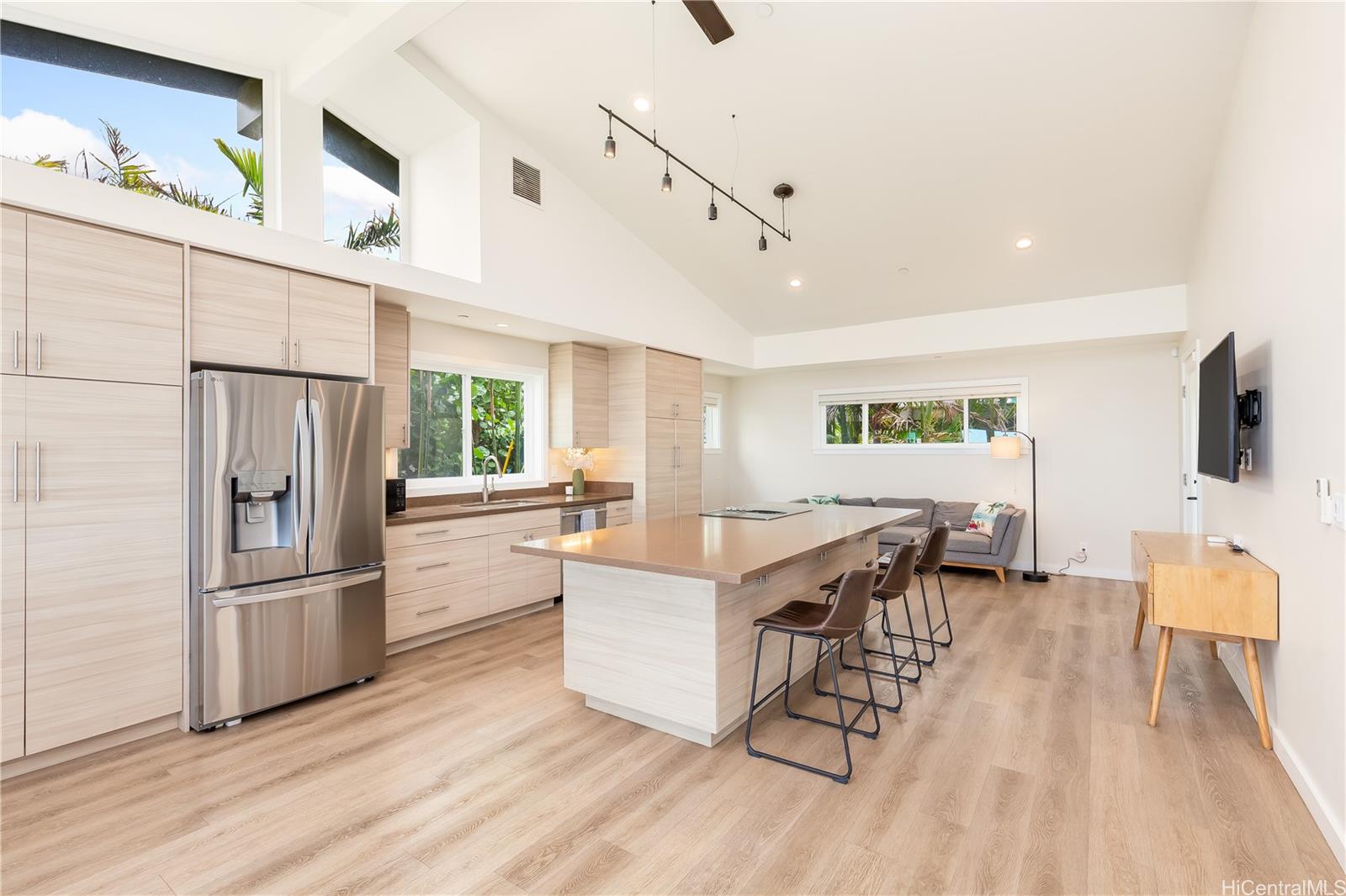 87-849C  Farrington Hwy Maili, Leeward home - photo 4 of 25