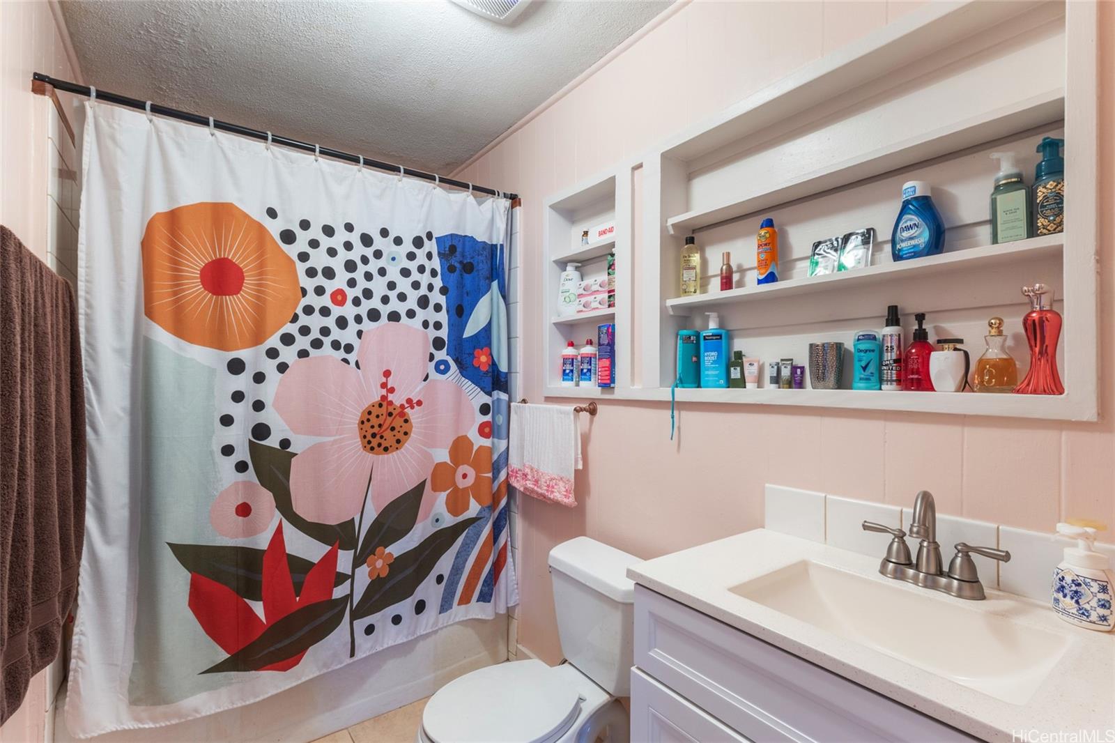 87-866  Hakeakea Street Maili, Leeward home - photo 17 of 21