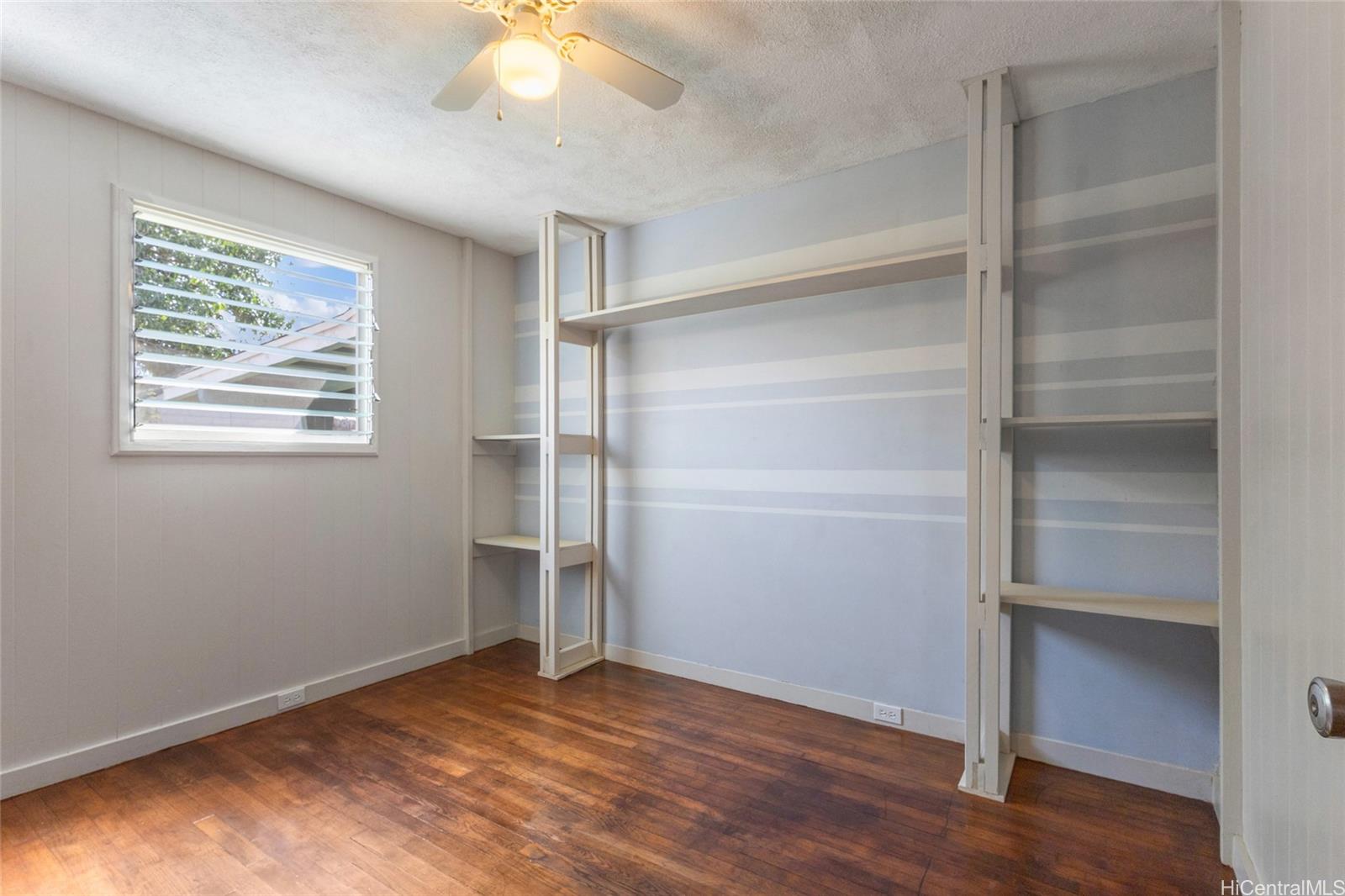 87-866  Hakeakea Street Maili, Leeward home - photo 18 of 21