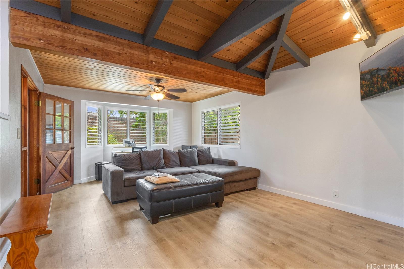 87-866  Hakeakea Street Maili, Leeward home - photo 7 of 21