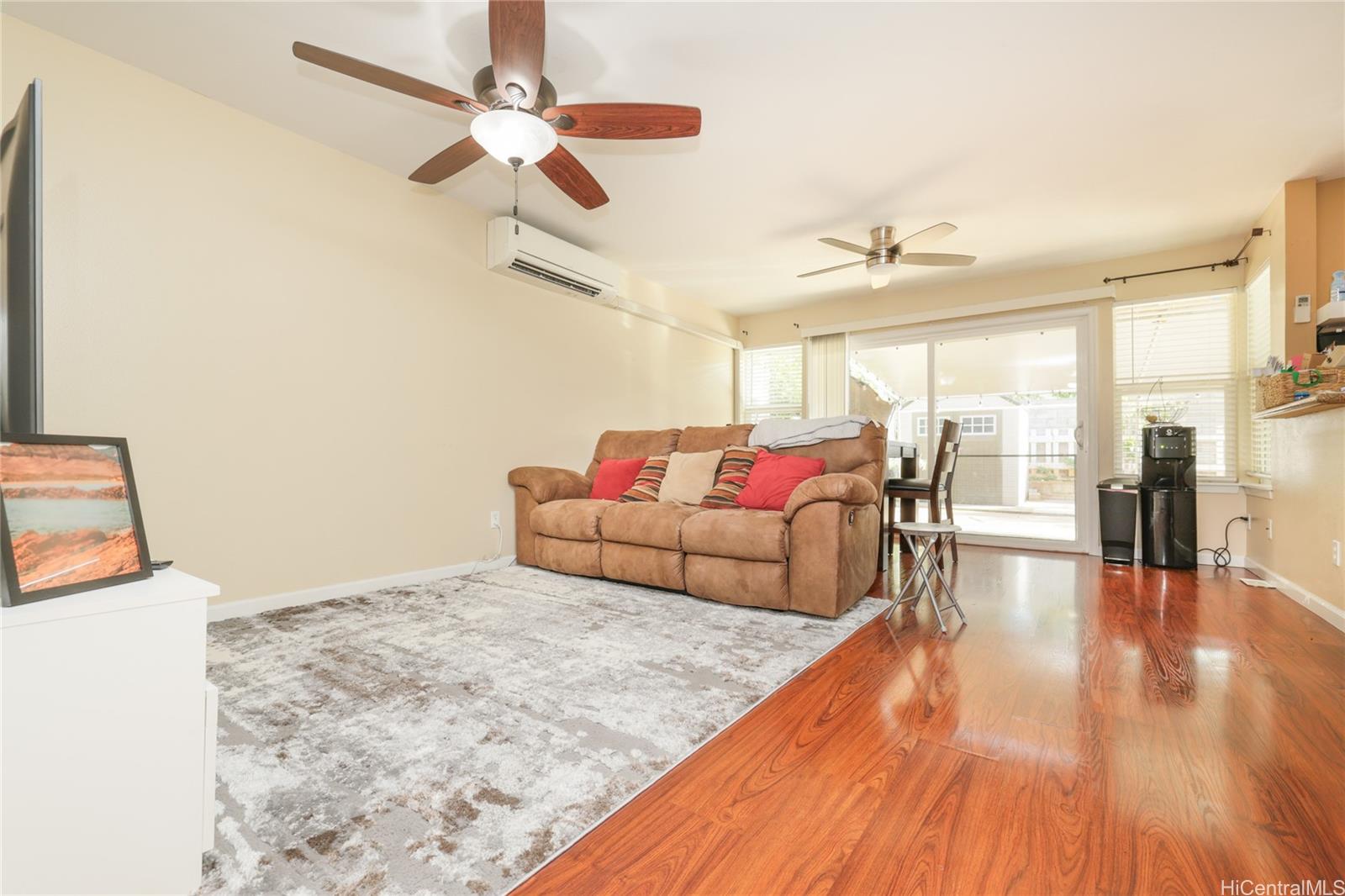 87-886  Kulauku Street Maili, Leeward home - photo 4 of 19