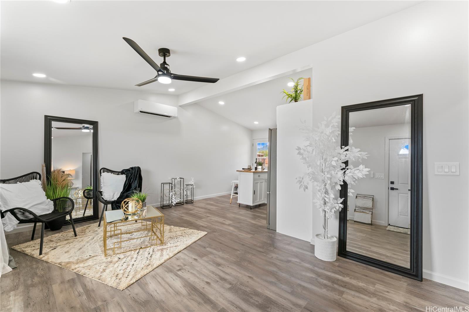 87-888  Waapuhi Street Maili, Leeward home - photo 7 of 25