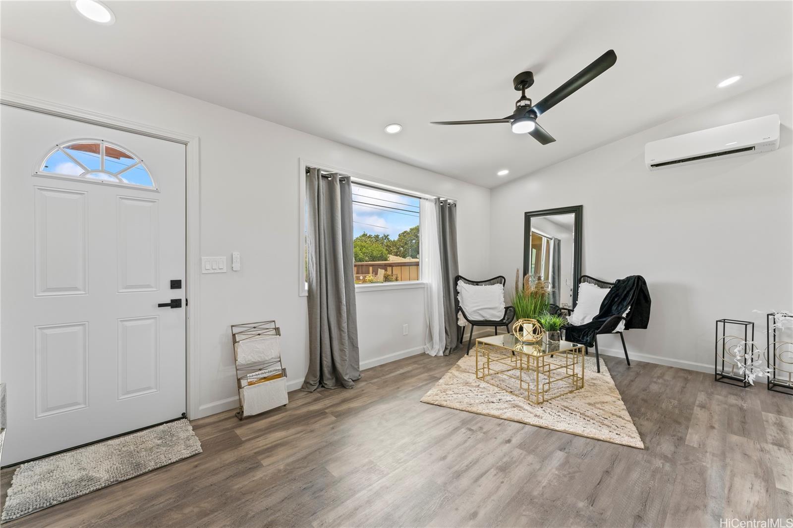 87-888  Waapuhi Street Maili, Leeward home - photo 8 of 25