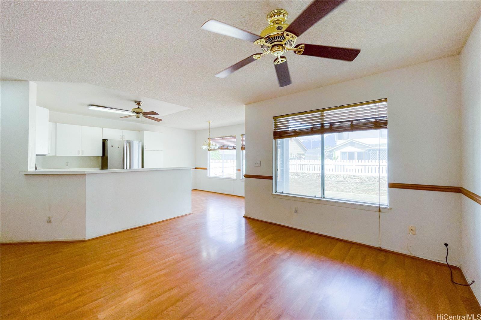 87-898  Kulauku Street Maili, Leeward home - photo 7 of 25