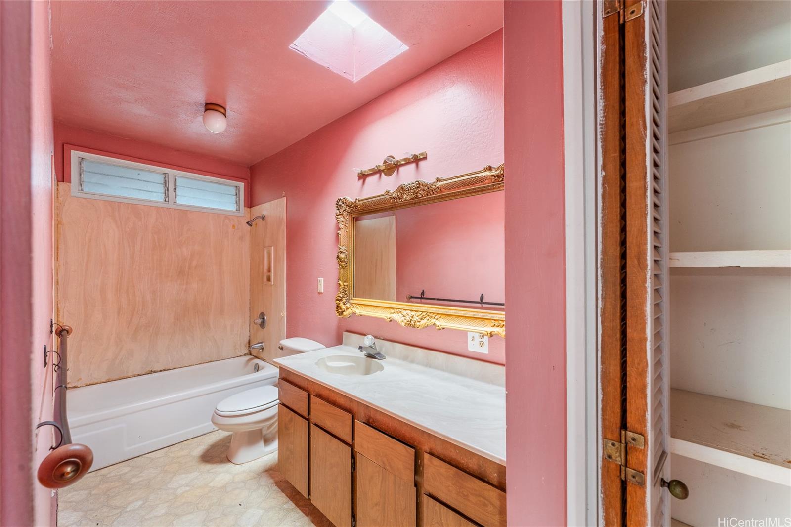 87-909  Hookele Place Maili, Leeward home - photo 13 of 25