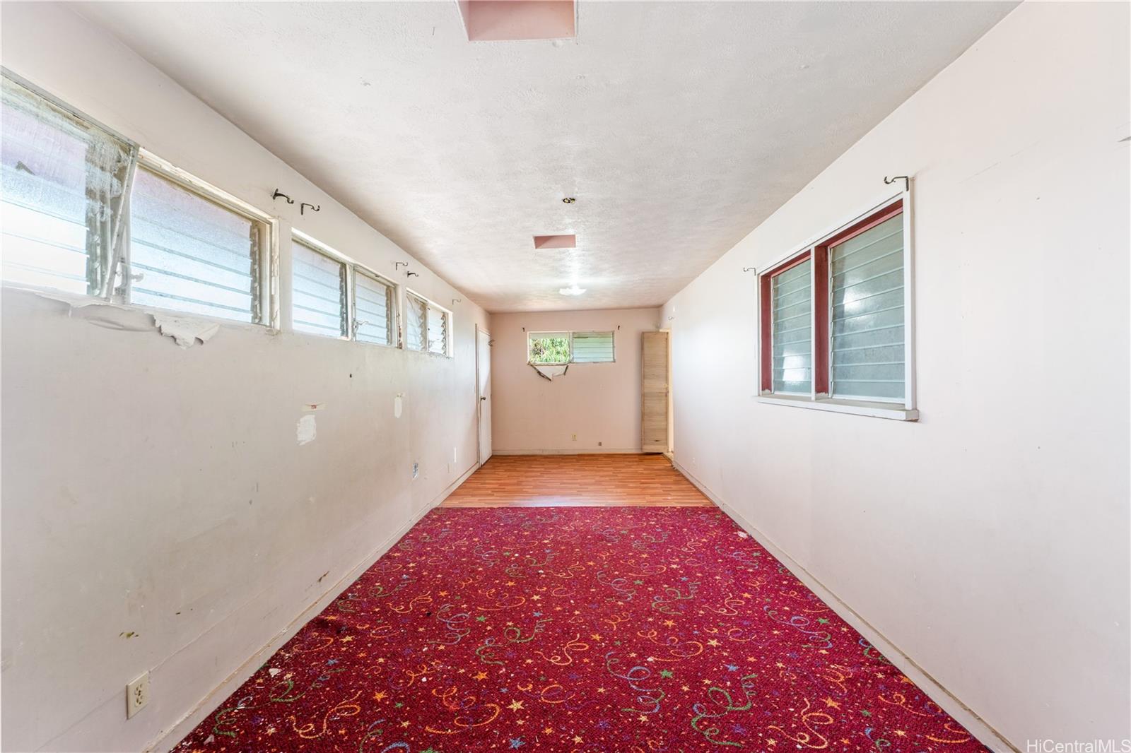 87-909  Hookele Place Maili, Leeward home - photo 9 of 25