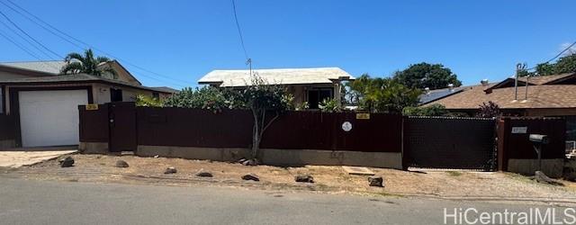 87-937  Hakeakea Street Maili, Leeward home - photo 2 of 25