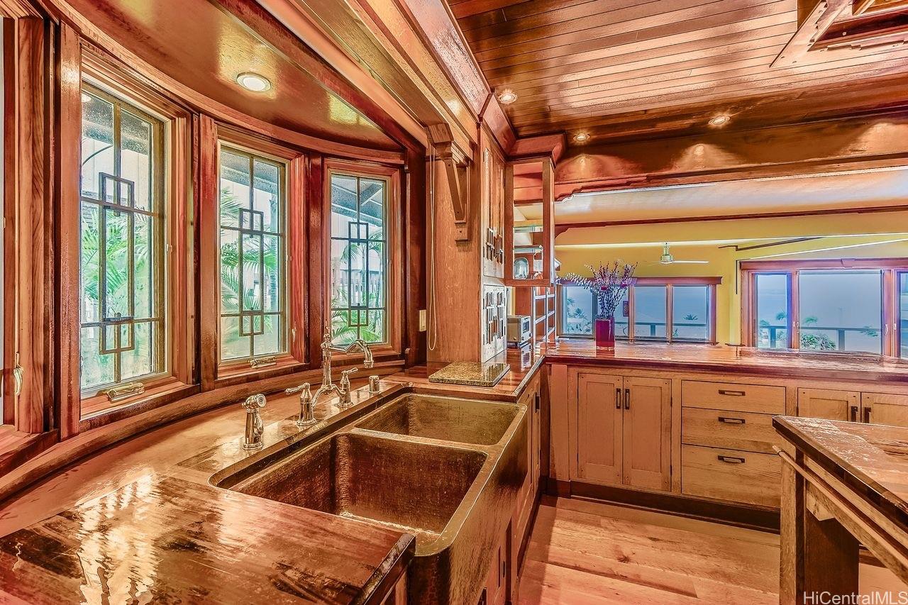 88  Lumahai Street Koko Kai, Hawaii Kai home - photo 13 of 25