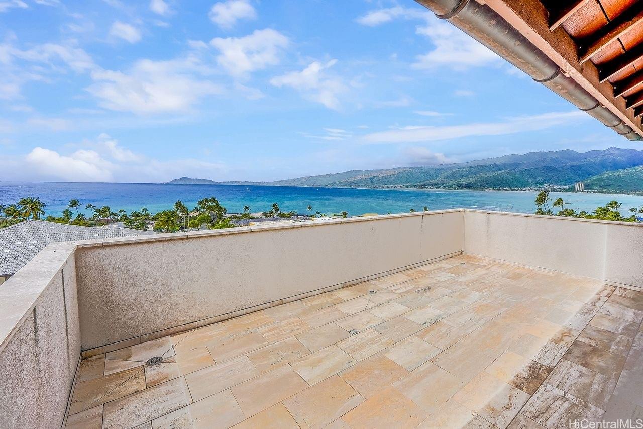 88  Lumahai Street Koko Kai, Hawaii Kai home - photo 19 of 25