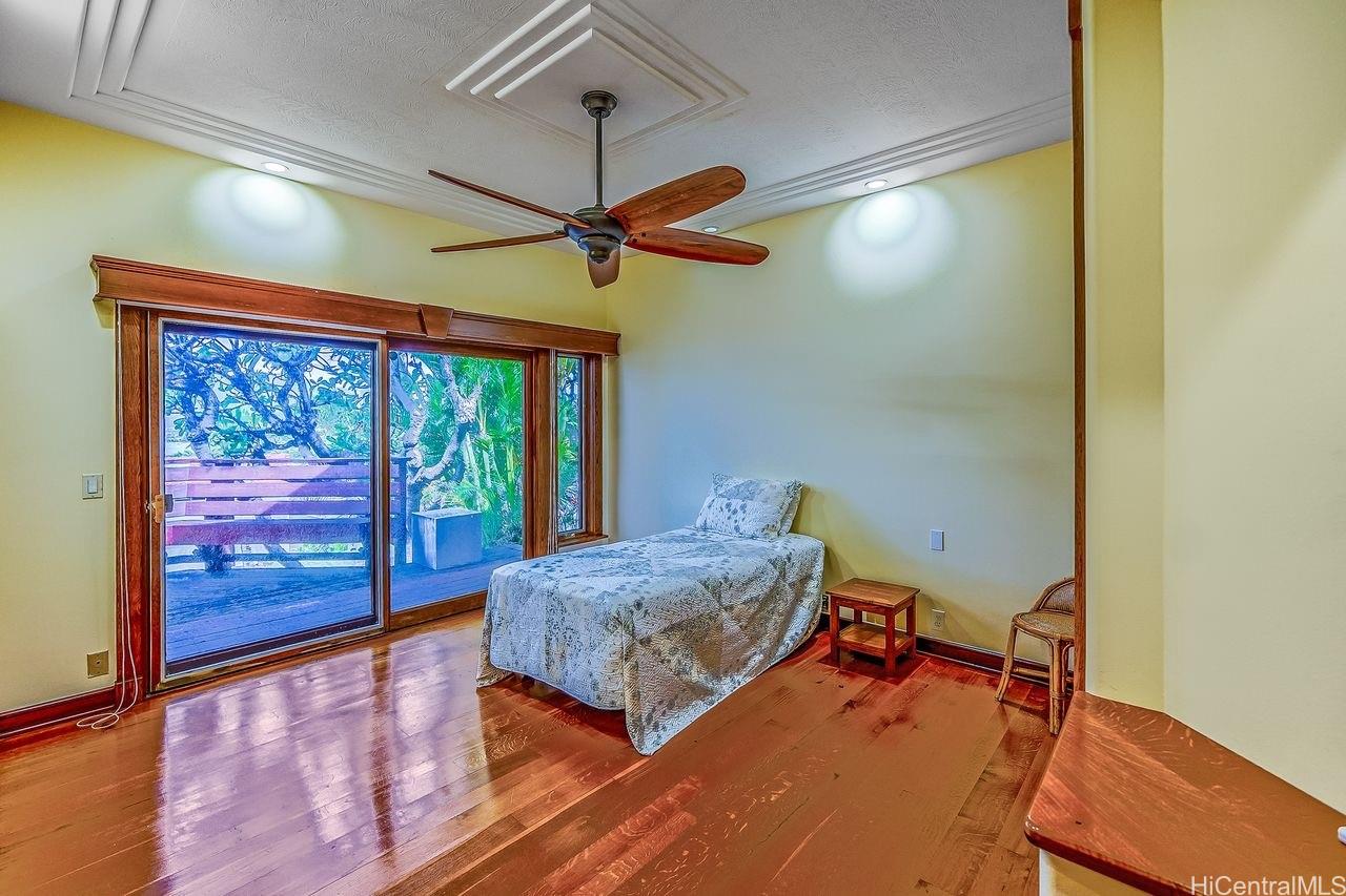 88  Lumahai Street Koko Kai, Hawaii Kai home - photo 22 of 25