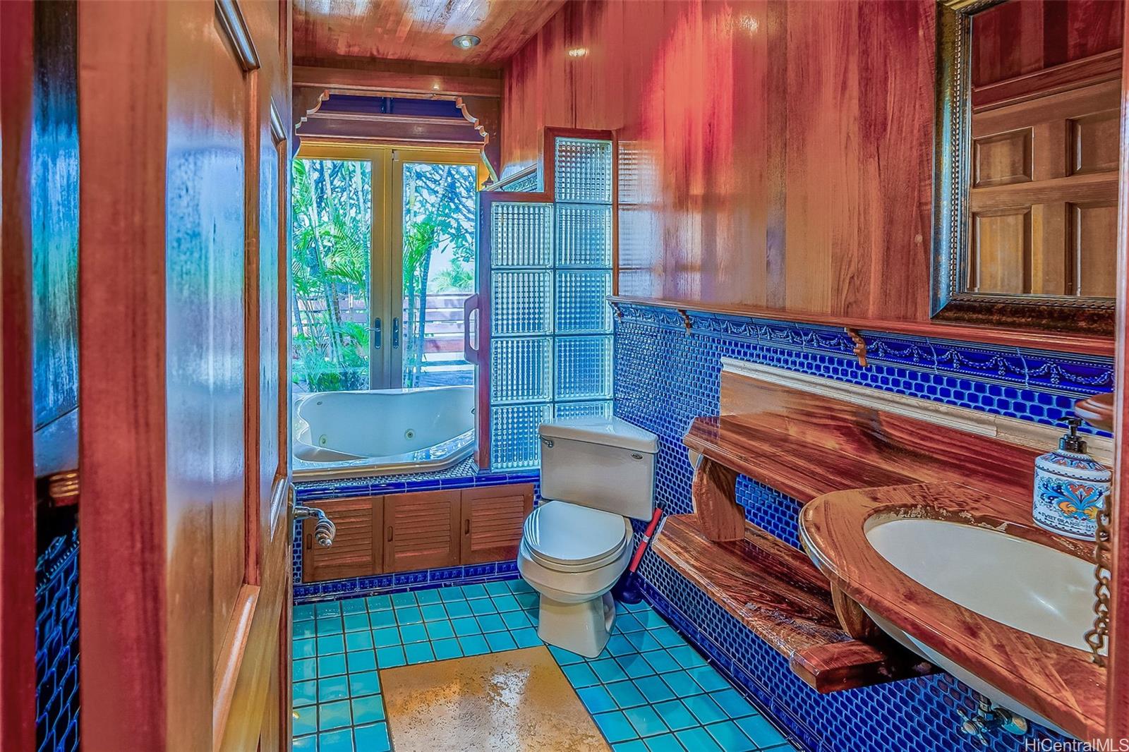 88  Lumahai Street Koko Kai, Hawaii Kai home - photo 23 of 25