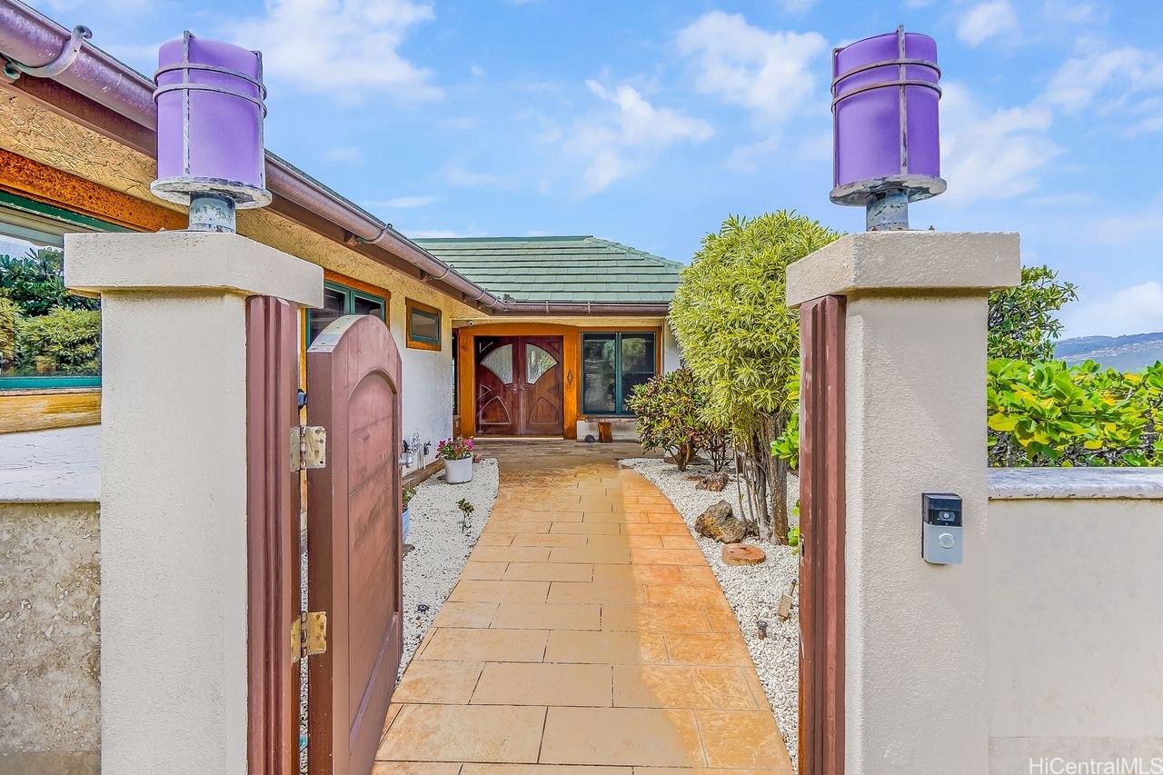 88  Lumahai Street Koko Kai, Hawaii Kai home - photo 5 of 25