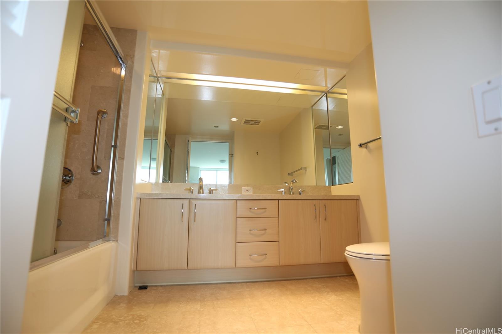 88 Piikoi Street Honolulu - Rental - photo 9 of 16