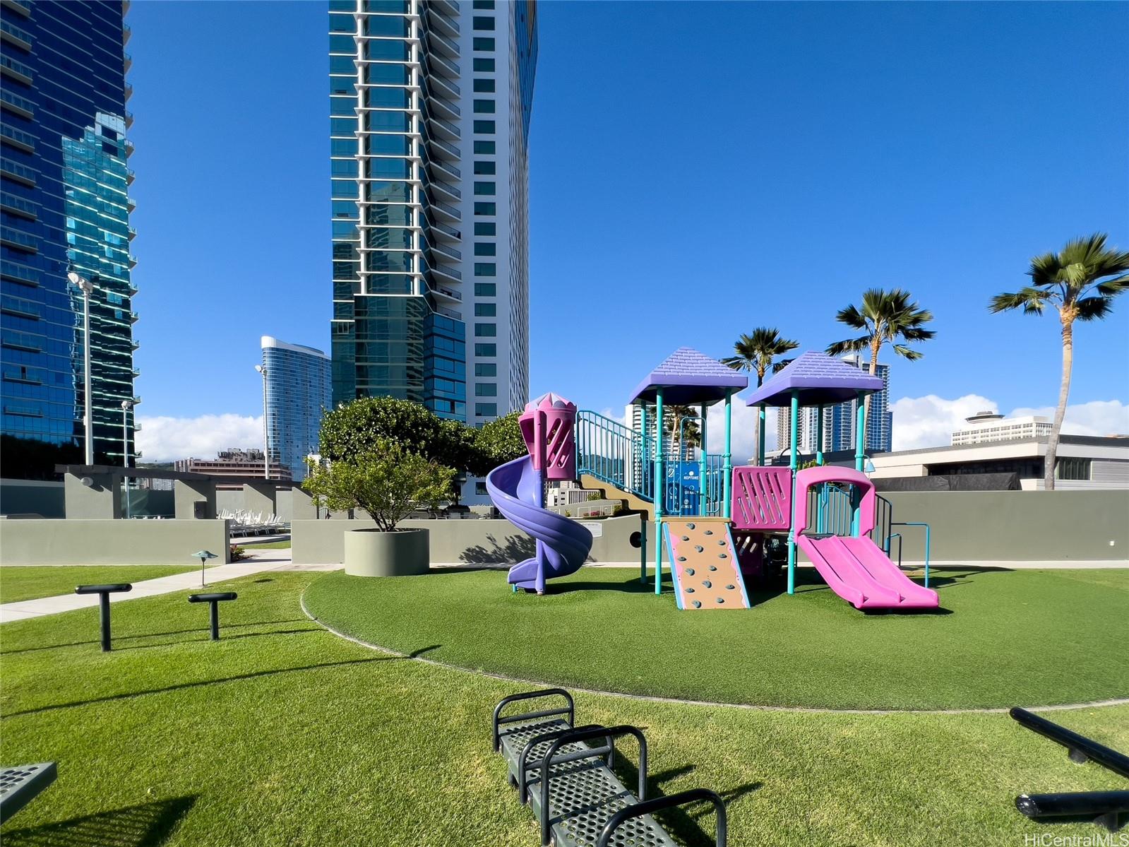 Hawaiki Tower condo # 1610, Honolulu, Hawaii - photo 13 of 17