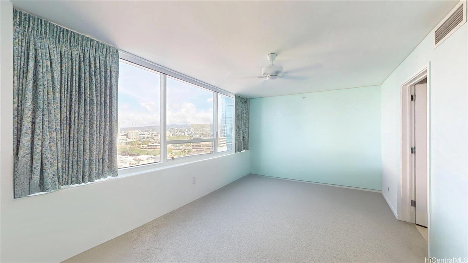 Hawaiki Tower condo # 1610, Honolulu, Hawaii - photo 6 of 17