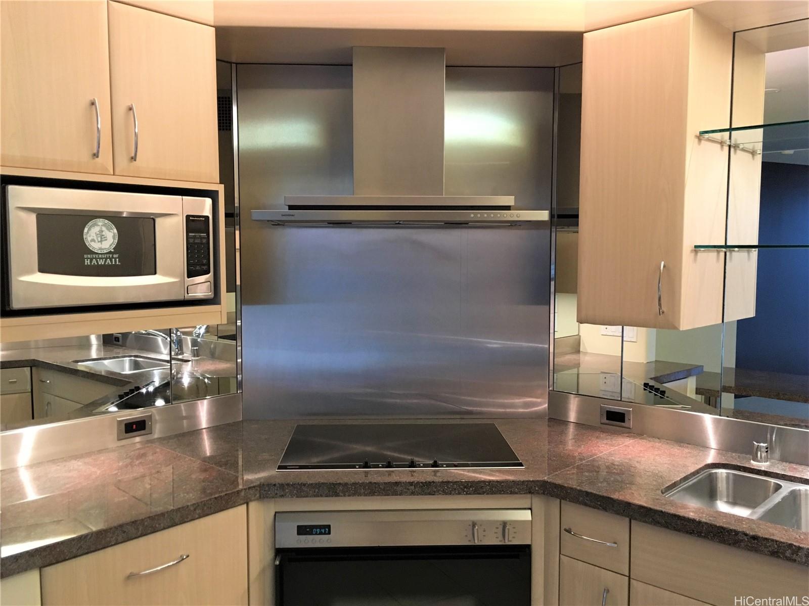 88 Piikoi St Honolulu - Rental - photo 3 of 20