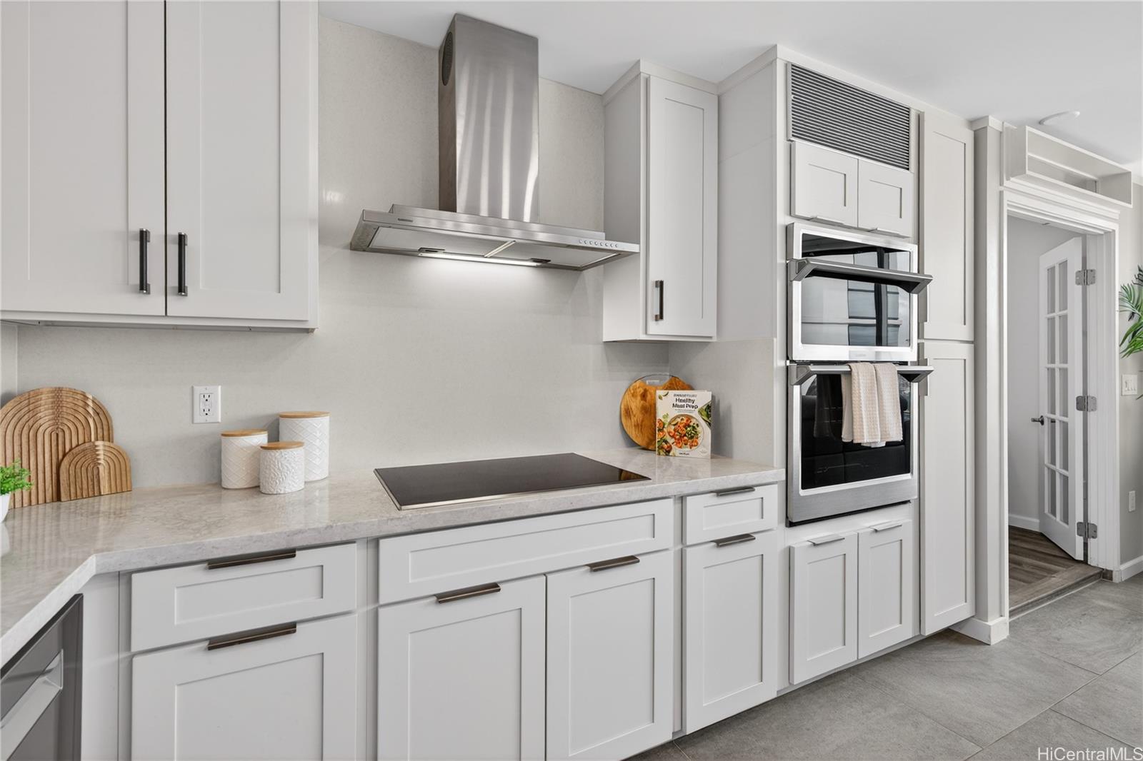 Hawaiki Tower condo # 1811, Honolulu, Hawaii - photo 17 of 25