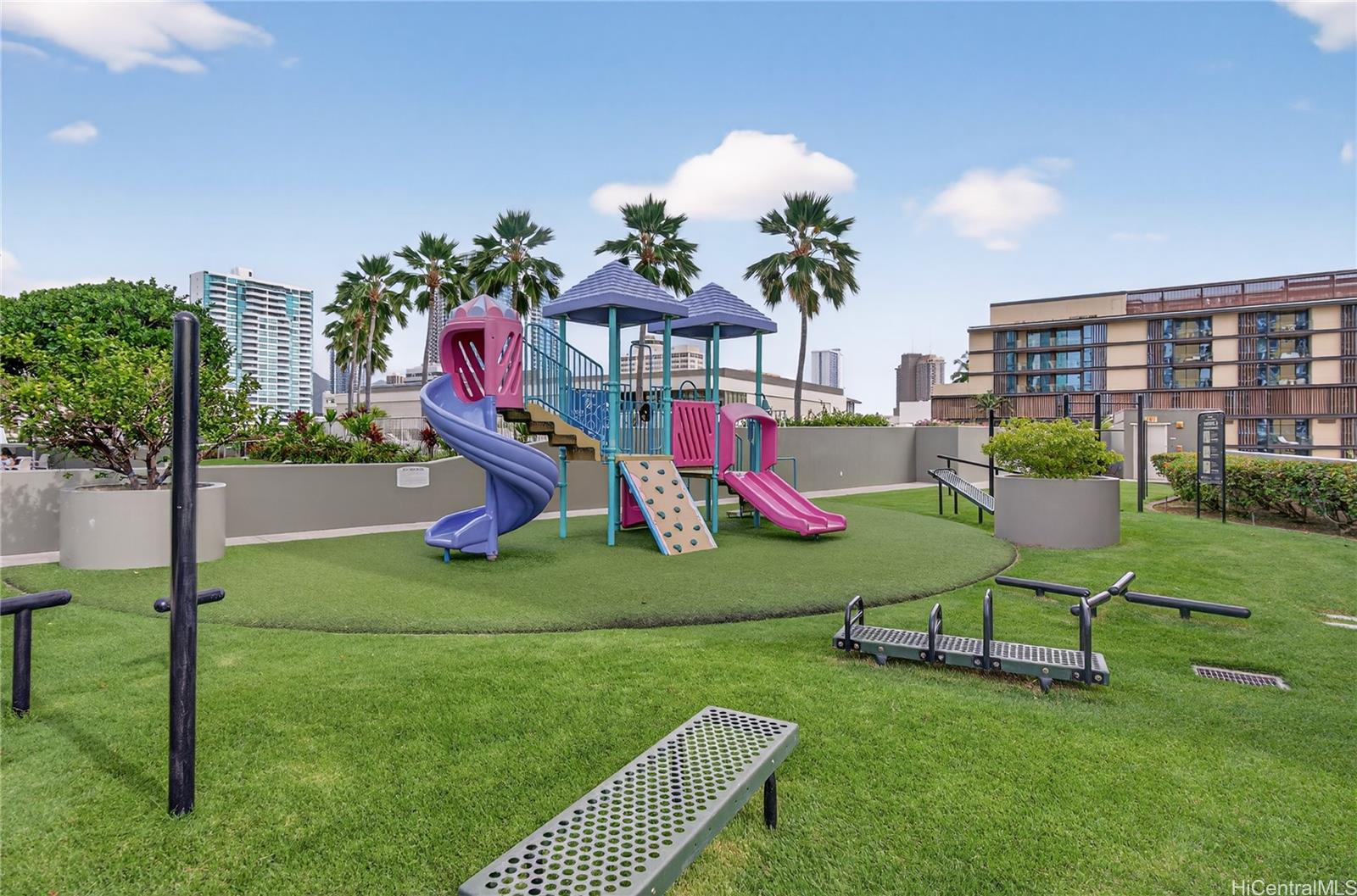 Hawaiki Tower condo # 1811, Honolulu, Hawaii - photo 3 of 25