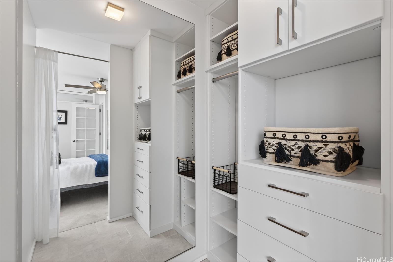 Hawaiki Tower condo # 1811, Honolulu, Hawaii - photo 21 of 25