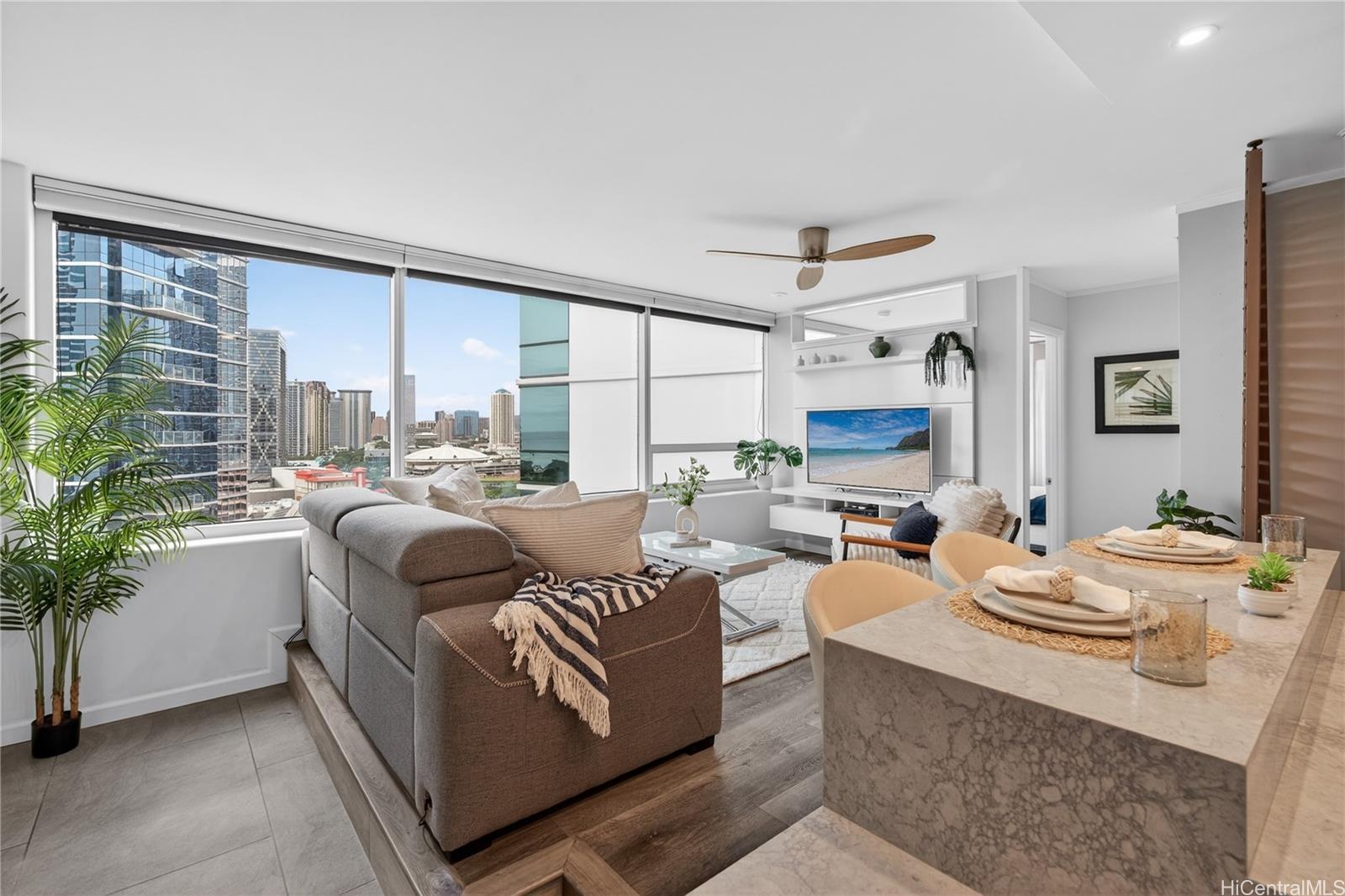 Hawaiki Tower condo # 1811, Honolulu, Hawaii - photo 6 of 25