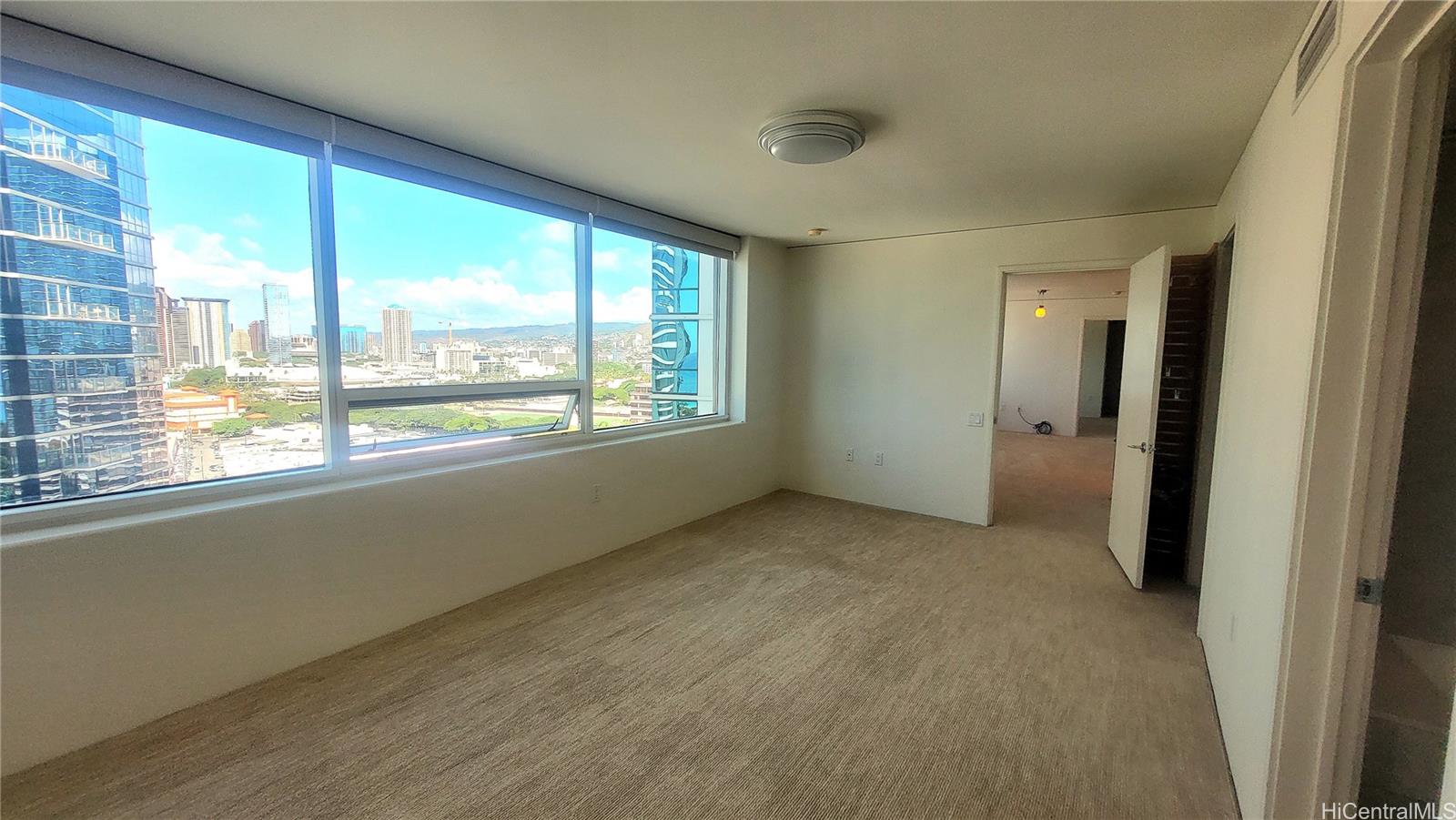 88 Piikoi Street Honolulu - Rental - photo 5 of 21