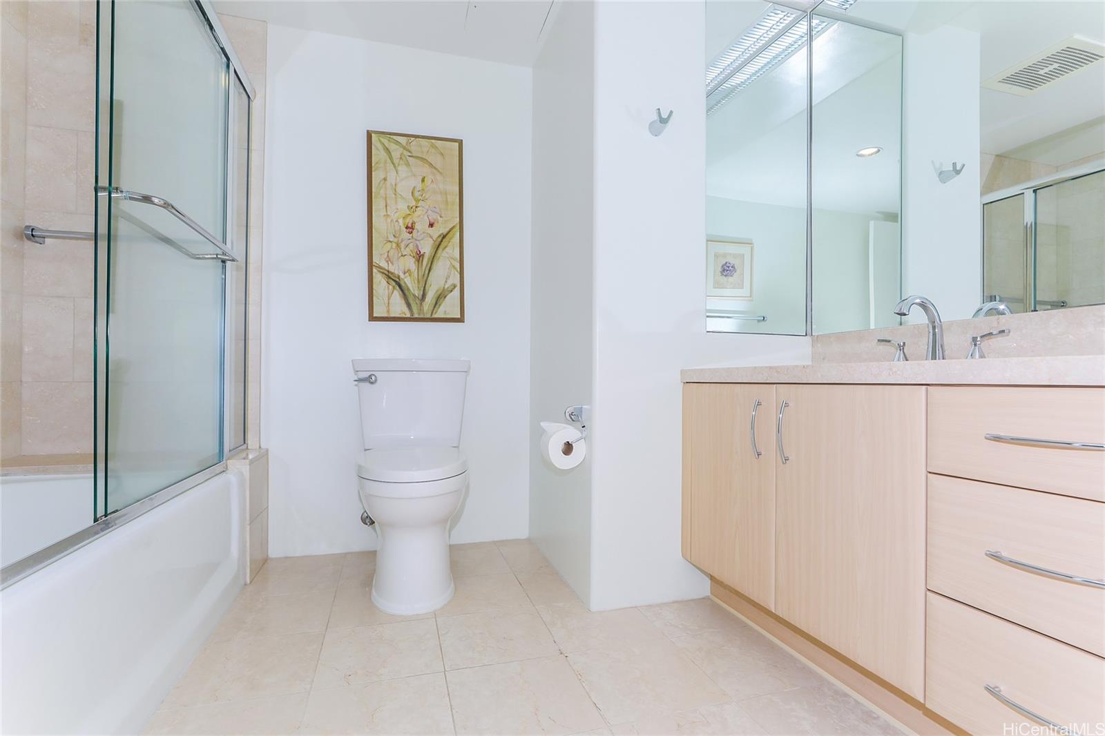 Hawaiki Tower condo # 2009, Honolulu, Hawaii - photo 15 of 25