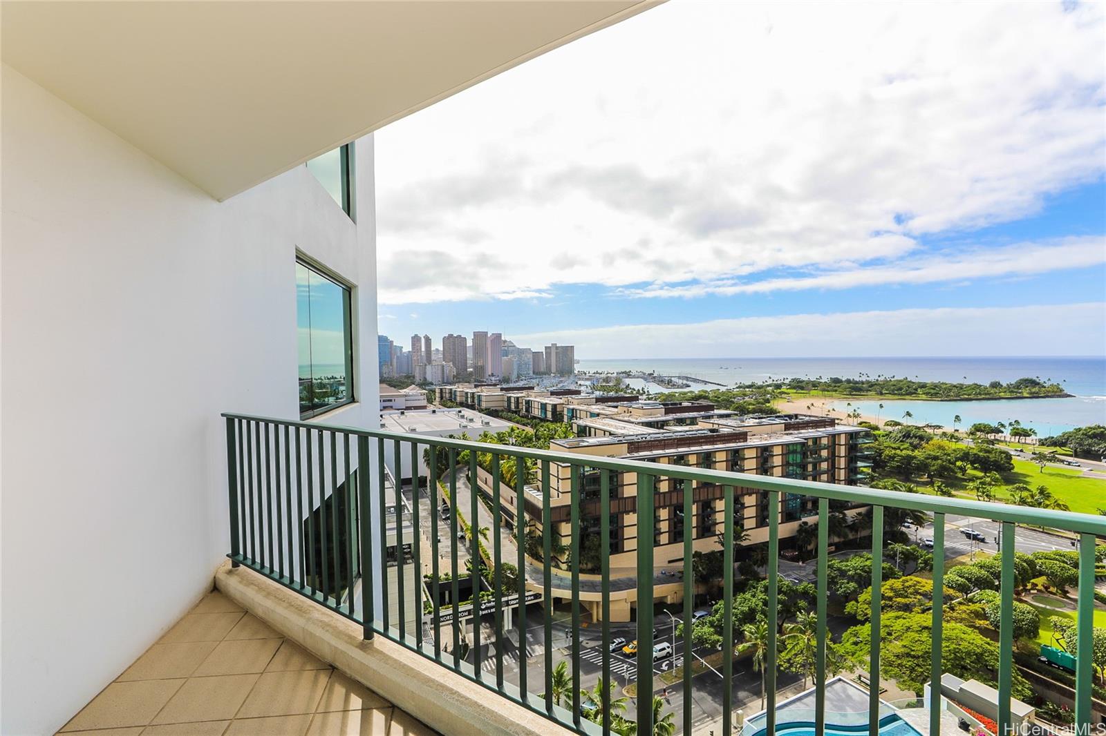 Hawaiki Tower condo # 2009, Honolulu, Hawaii - photo 17 of 25