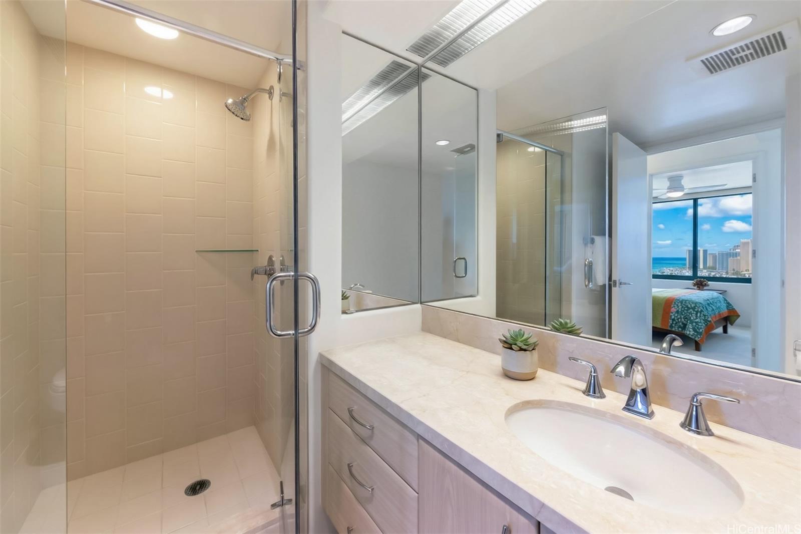 Hawaiki Tower condo # 2108, Honolulu, Hawaii - photo 15 of 19