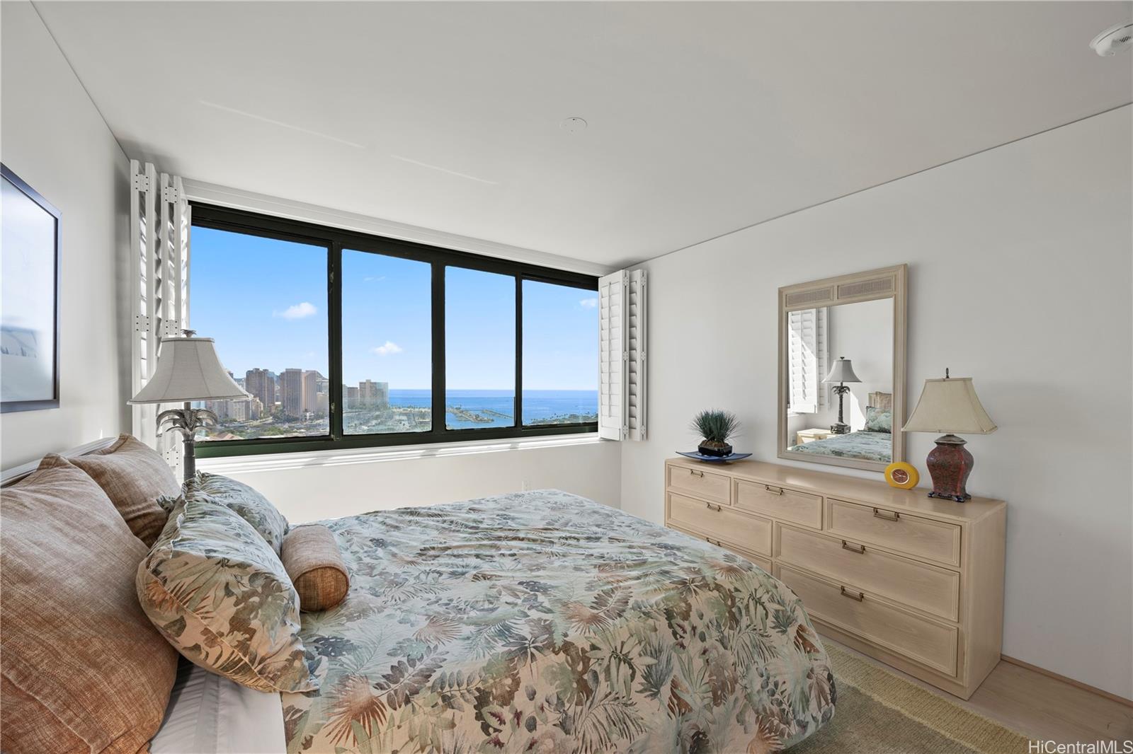 Hawaiki Tower condo # 2707, Honolulu, Hawaii - photo 17 of 23